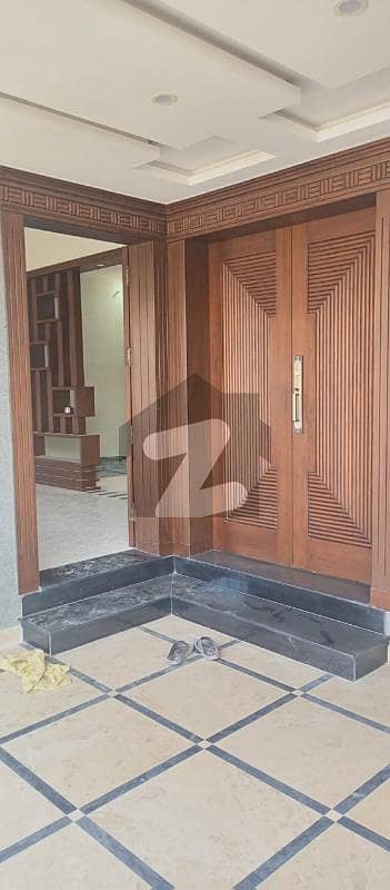 Beautiful 10 Marla Brand New Luxury House Available For Rent In Bahria Town Rawalpindi