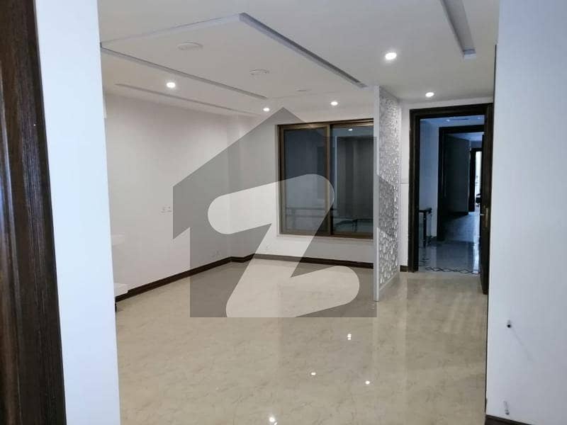 2 Bed Luxury Apartment Dha Phase 8 Air Avenue Ideal Location