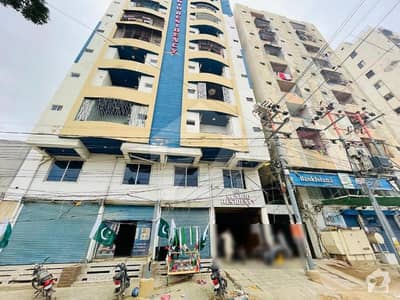 ناظم آباد 3 ناظم آباد کراچی میں 7 مرلہ دکان 9.5 کروڑ میں برائے فروخت۔