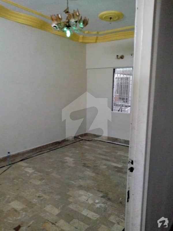 Flat For Rent In Blk-18