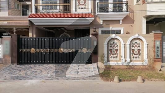 10 Marla Double Storey House For Sale In Bankers Avenue Cooperative Housing Society Lahore