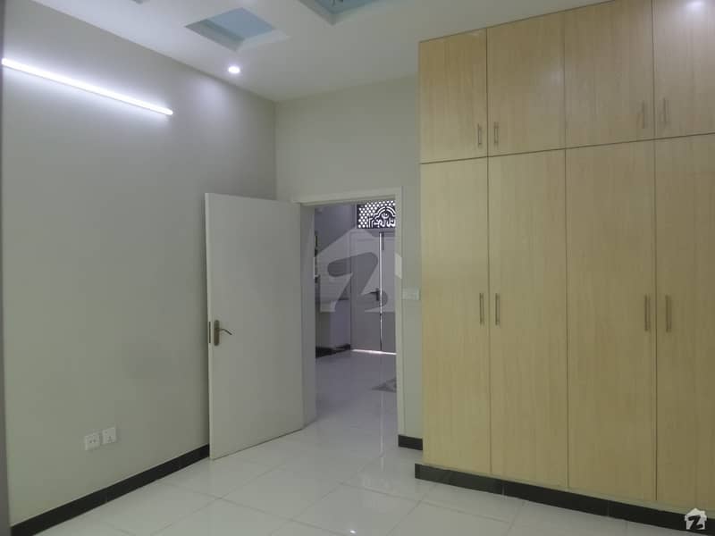 Buy A Great 1099 Square Feet Flat In A Prime Spot Of Islamabad