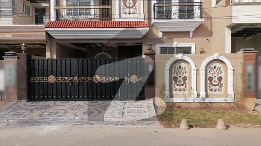 10 Marla Double Storey House For Sale In Bankers Cooperative Housing Society Block A Lahore
