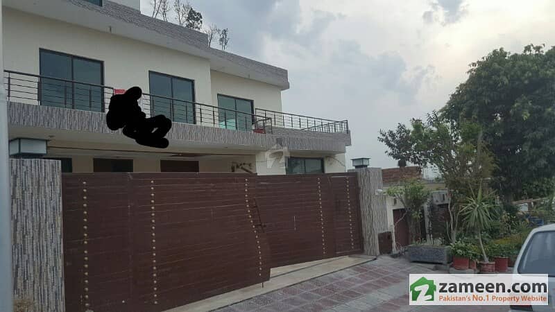 Bahria Town Phase 3 Triple Story House On Main C Road