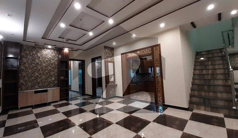 ایڈن کینال ولاز ایڈن لاہور میں 3 کمروں کا 5 مرلہ مکان 85 لاکھ میں برائے فروخت۔