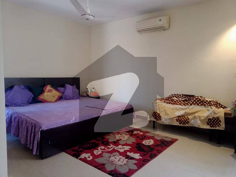 1 Furnished Bedroom For Single Working Person