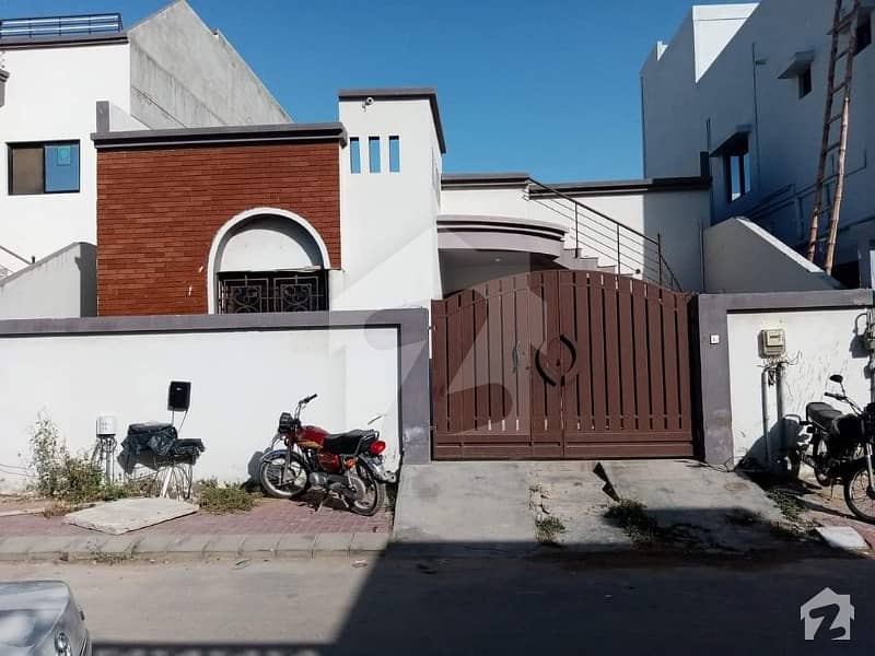 صائمہ عریبین ولاز گداپ ٹاؤن کراچی میں 3 کمروں کا 1 مرلہ مکان 21 کروڑ میں برائے فروخت۔