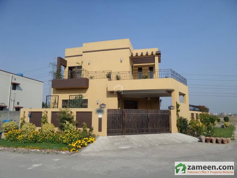 House With Bsement Is Available For Sale