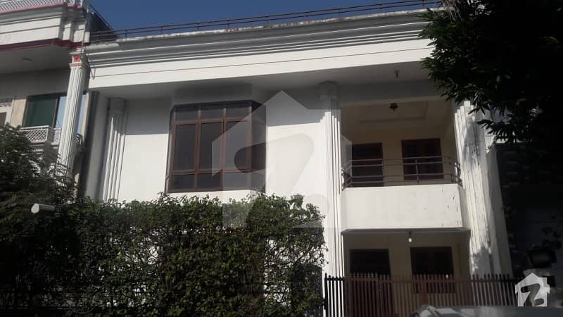 G-11/1 30x60 House For Sale
