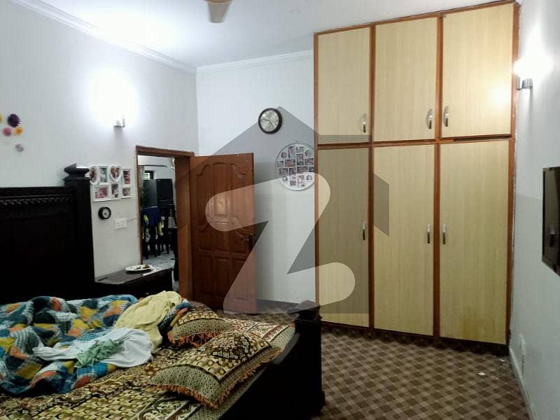 سپر ٹاون لاہور میں 3 کمروں کا 4 مرلہ مکان 1.48 کروڑ میں برائے فروخت۔