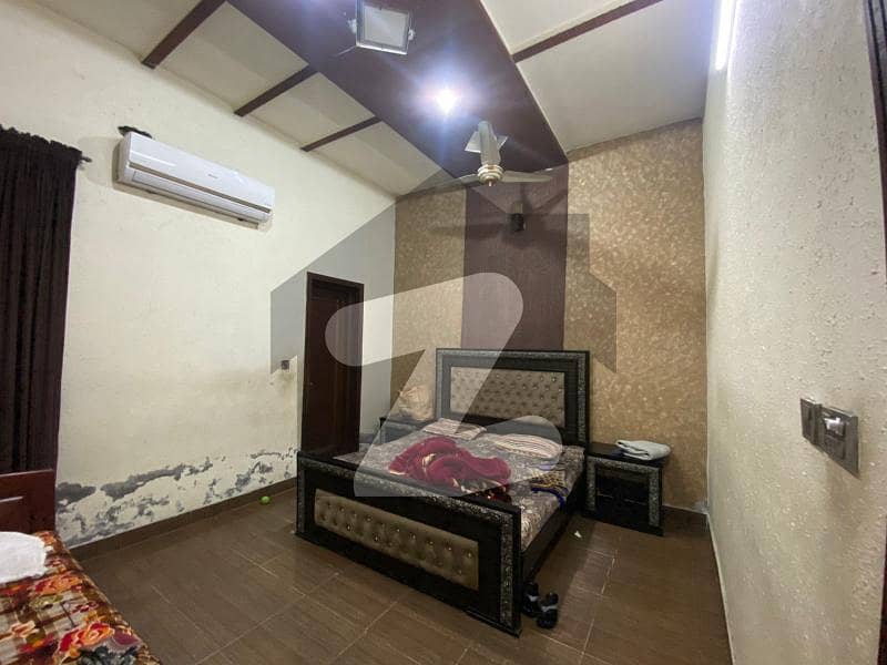 لاثانی گارڈن فیصل آباد میں 4 کمروں کا 5 مرلہ مکان 1.25 کروڑ میں برائے فروخت۔