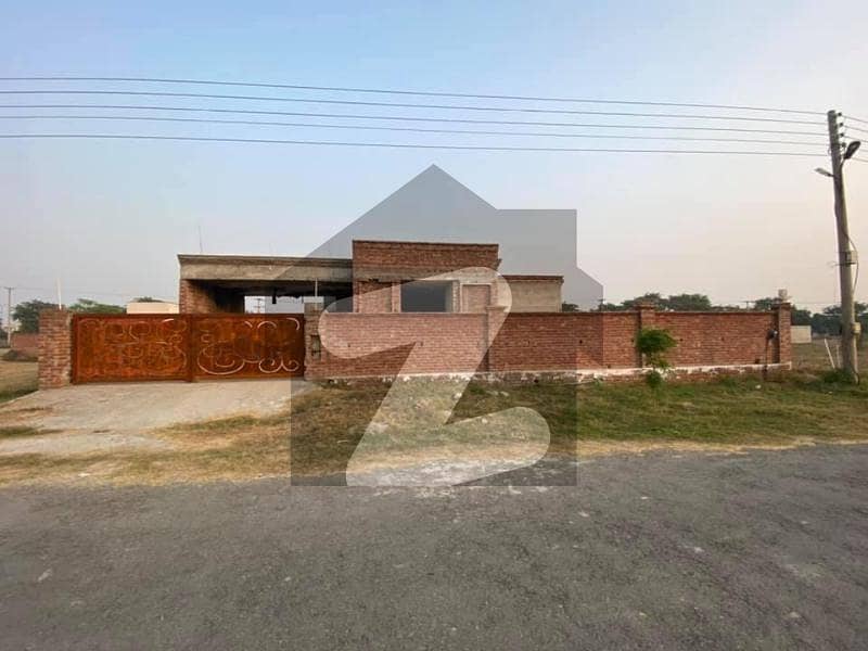 2 Kanal Grey Structure House For Sale In Block C3 Iep