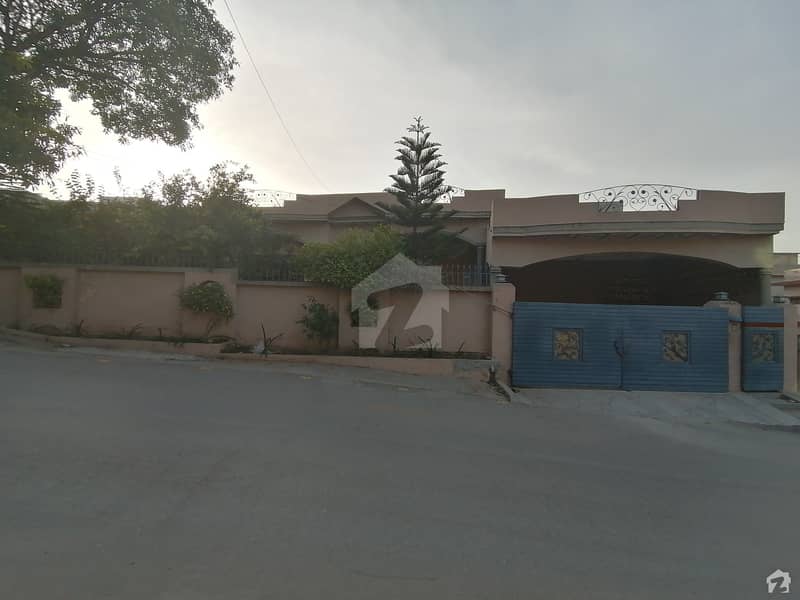 گلشن آباد سیکٹر 1 گلشن آباد راولپنڈی میں 5 کمروں کا 1 کنال مکان 1.1 لاکھ میں کرایہ پر دستیاب ہے۔