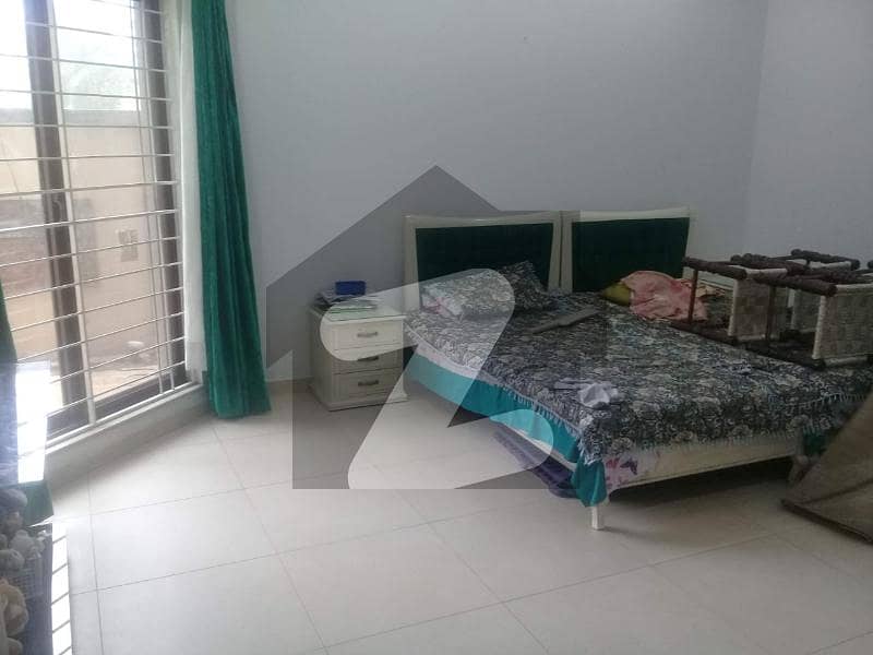 1 Kanal Lower Portion For Rent In Ex Park View