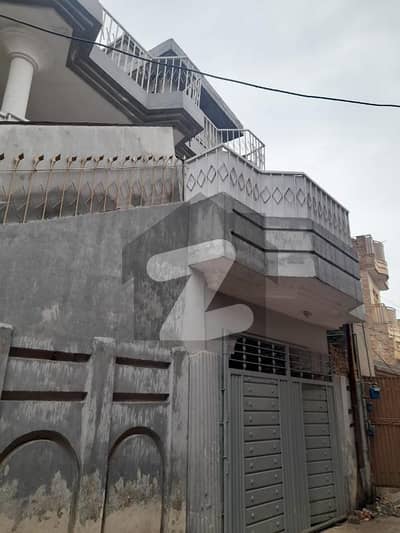 کینال روڈ پشاور میں 8 کمروں کا 10 مرلہ مکان 2 کروڑ میں برائے فروخت۔