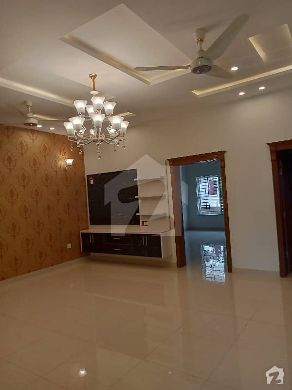 F-11 Markaz House Sized 2250 Square Feet Is Available