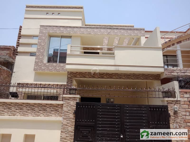 House Is Available For Sale	In Al Nooe Muhallah Dina