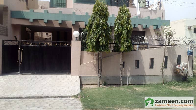 Beautiful 7 Marla Double Story House available for Sale