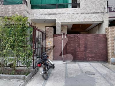 Affordable Lower Portion Available For rent In Allama Iqbal Town - Pak Block