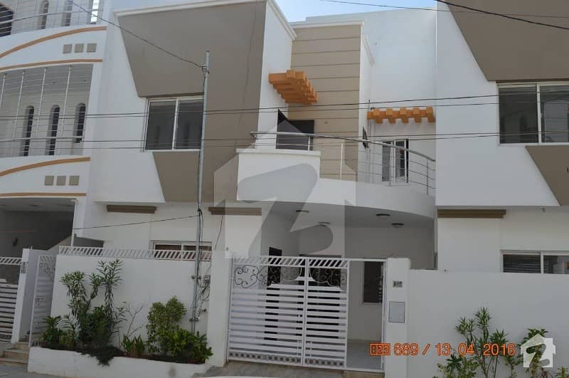A 1080 Square Feet House In Karachi Is On The Market For Rent