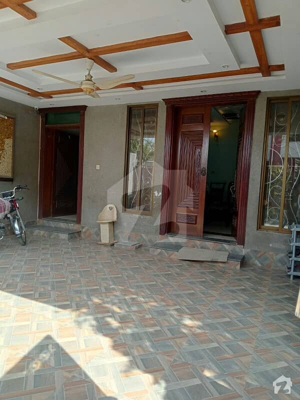 8 Marla Double Storey Cornor House For Sale Like New