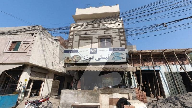 Corner In Multan Road Building Sized 3 Marla For sale
