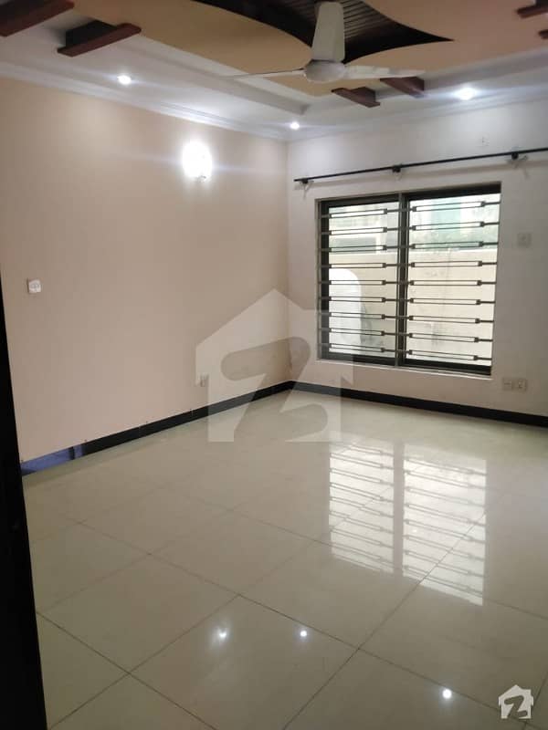 Bahia Town Phase 8 Lower Portion For Rent