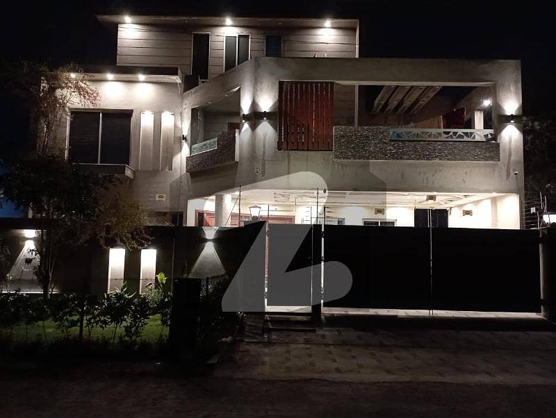 ایل ڈی اے ایوینیو ۔ بلاک اے ایل ڈی اے ایوینیو لاہور میں 4 کمروں کا 1 کنال بالائی پورشن 60 ہزار میں کرایہ پر دستیاب ہے۔