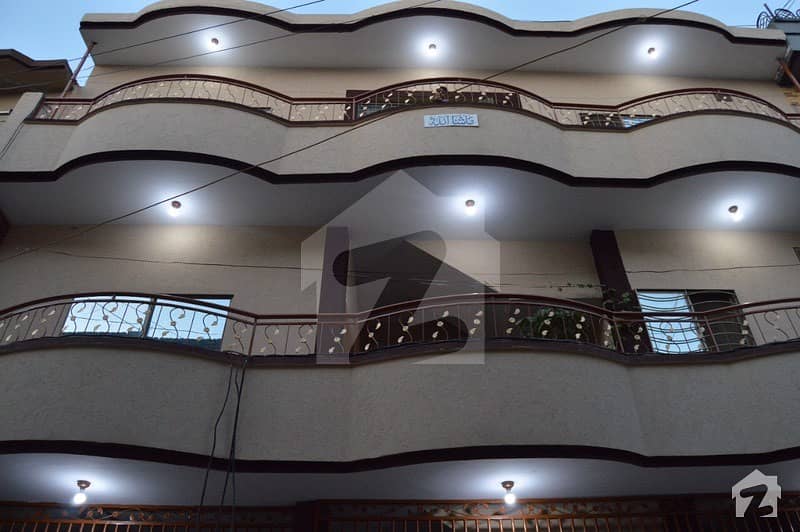 اسلام آباد ویو ویلی اسلام آباد میں 9 کمروں کا 6 مرلہ مکان 1.95 کروڑ میں برائے فروخت۔