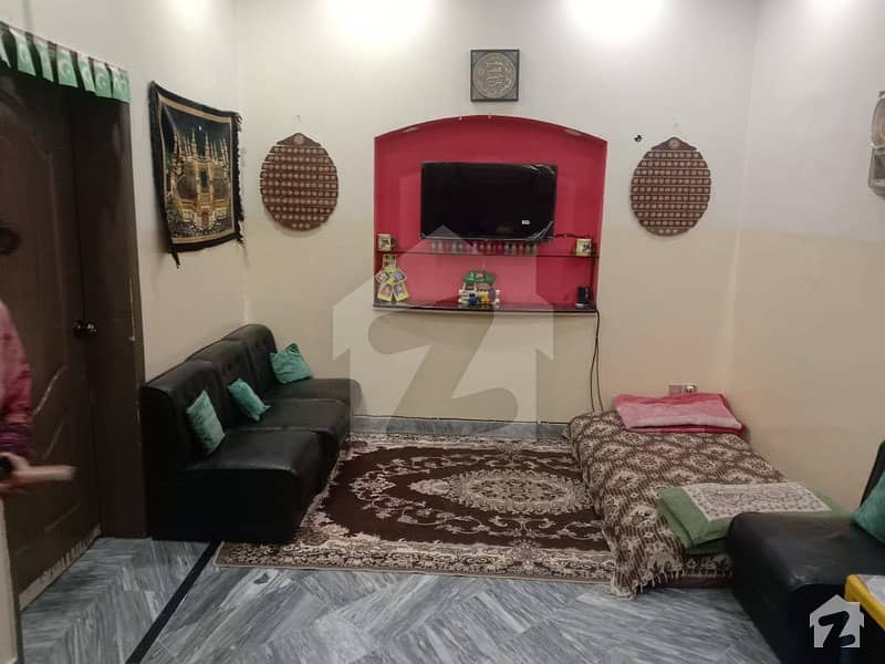 جاوید کالونی ۔ غازی روڈ لاہور میں 5 کمروں کا 5 مرلہ مکان 97.5 لاکھ میں برائے فروخت۔