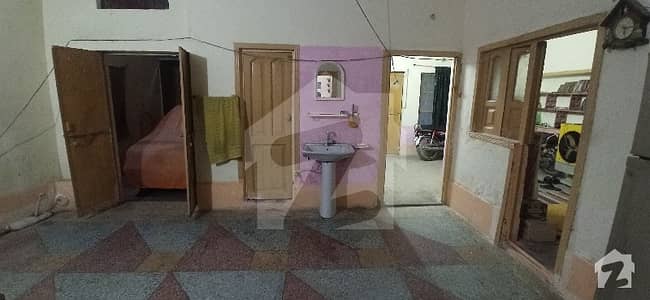 یوسف آباد پشاور میں 7 کمروں کا 4 مرلہ مکان 1.15 کروڑ میں برائے فروخت۔