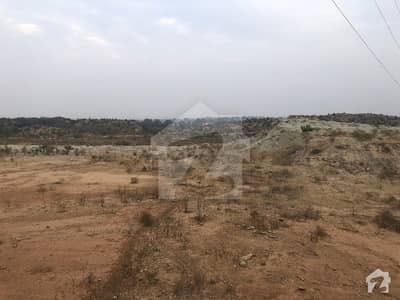Perfect Location Level Land For Sale