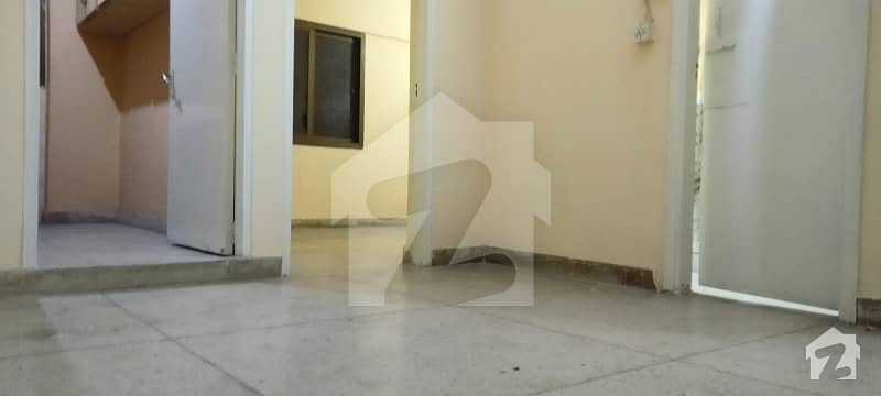 Gulshan Iqbal Block 11 Noman Tarrace Phase 1 2nd Floor Flat For Sale