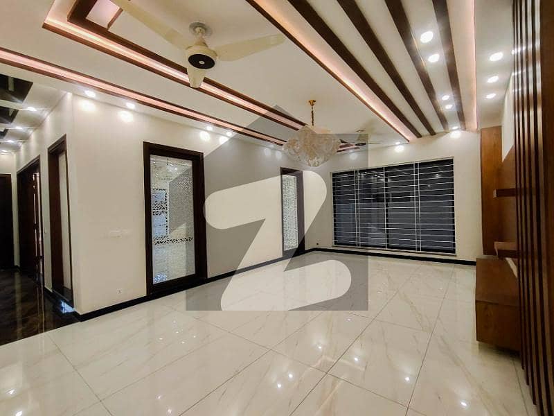 Double Unit One Kanal Luxury House For Rent
