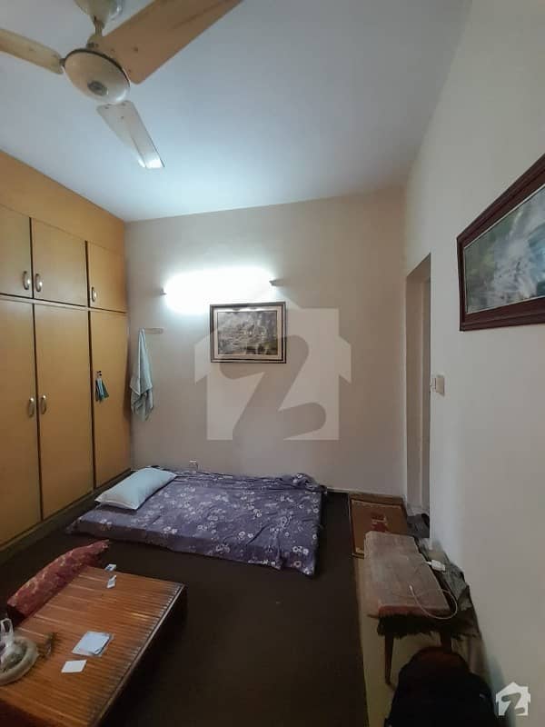 E Type 700 Sq. Ft 3rd Floor 2 Bed Flat  (fgeha) For Sale