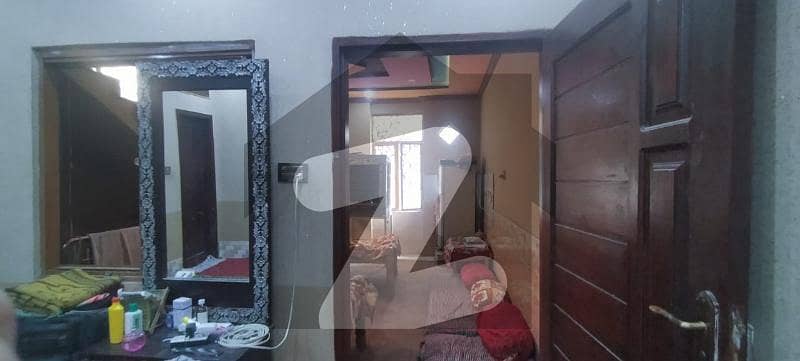 جمیل چوک پشاور میں 2 کمروں کا 3 مرلہ مکان 40 لاکھ میں برائے فروخت۔