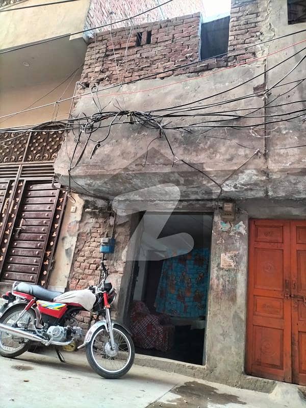 قصور پورہ لاہور میں 3 کمروں کا 3 مرلہ مکان 60 لاکھ میں برائے فروخت۔