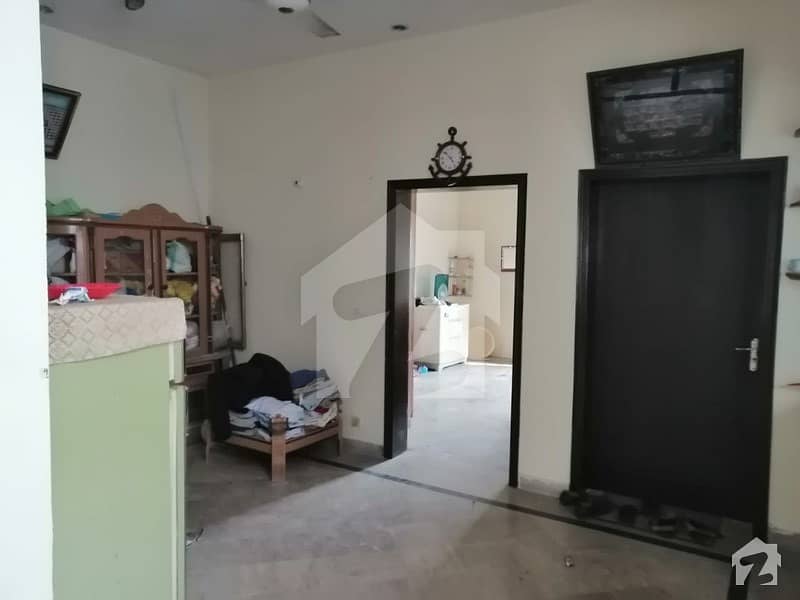 این ایف سی 1 لاہور میں 5 کمروں کا 7 مرلہ مکان 1.75 کروڑ میں برائے فروخت۔