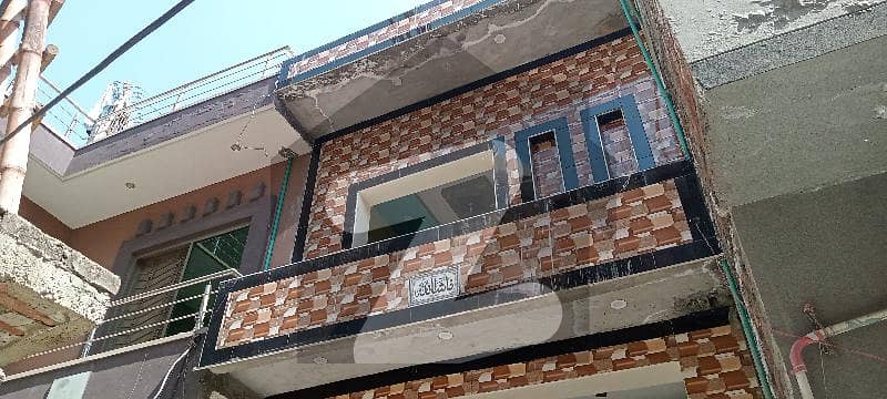 نادِر آباد کینٹ لاہور میں 3 کمروں کا 2 مرلہ مکان 58 لاکھ میں برائے فروخت۔