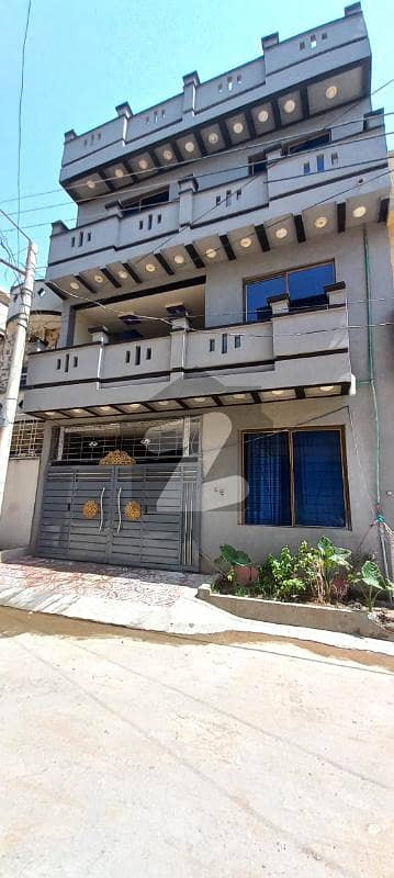 غوری گارڈن غوری ٹاؤن اسلام آباد میں 5 کمروں کا 5 مرلہ مکان 1.15 کروڑ میں برائے فروخت۔