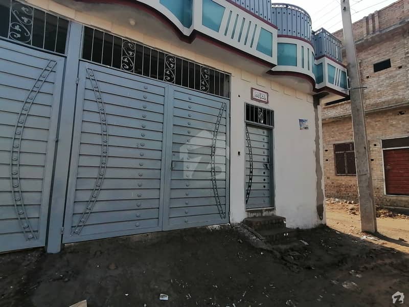 کینال روڈ پشاور میں 3 کمروں کا 4 مرلہ مکان 70 لاکھ میں برائے فروخت۔