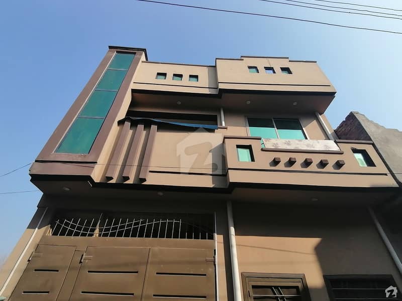 کینال روڈ پشاور میں 6 کمروں کا 6 مرلہ مکان 1.6 کروڑ میں برائے فروخت۔