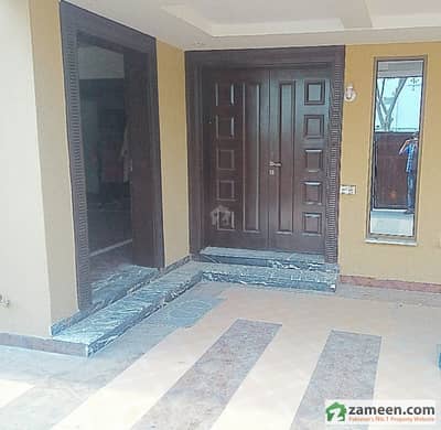 14 Marla House Available For Rent Facing Park Facing Commercial Hot Location Bahria Town 14 Marla House Available For Rent Facing Park Facing Commercial Hot Location Bahria Town