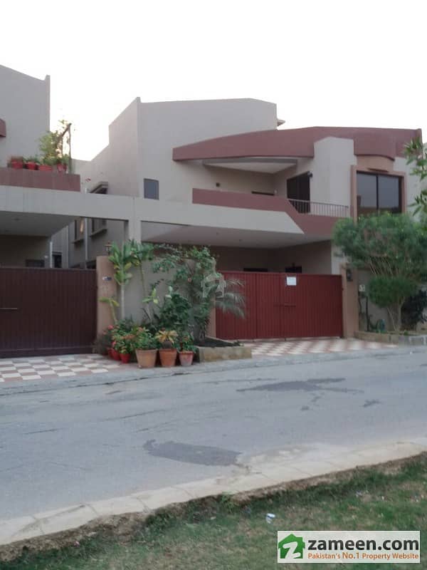 House For Sale Nhs Karsaz 350 Yard 6 Bed Dd Servant Quarter Navy