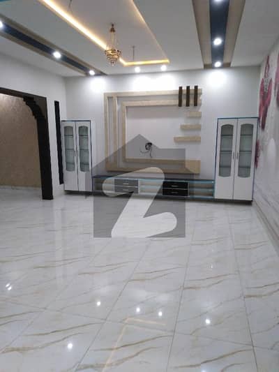 ایڈن ایگزیکیٹو ایڈن گارڈنز فیصل آباد میں 4 کمروں کا 6 مرلہ مکان 48 ہزار میں کرایہ پر دستیاب ہے۔