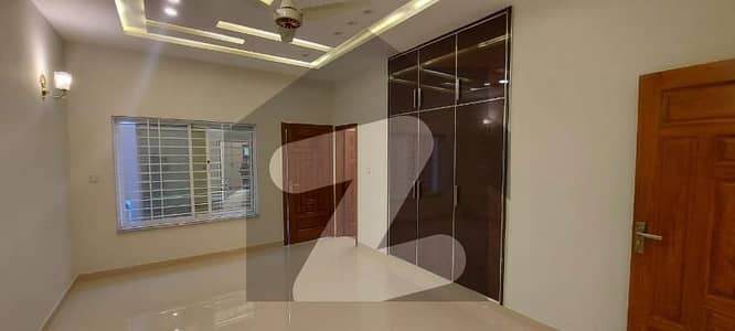 E 11 Umair Residencia  4 Bedroom Flat Available For Rent