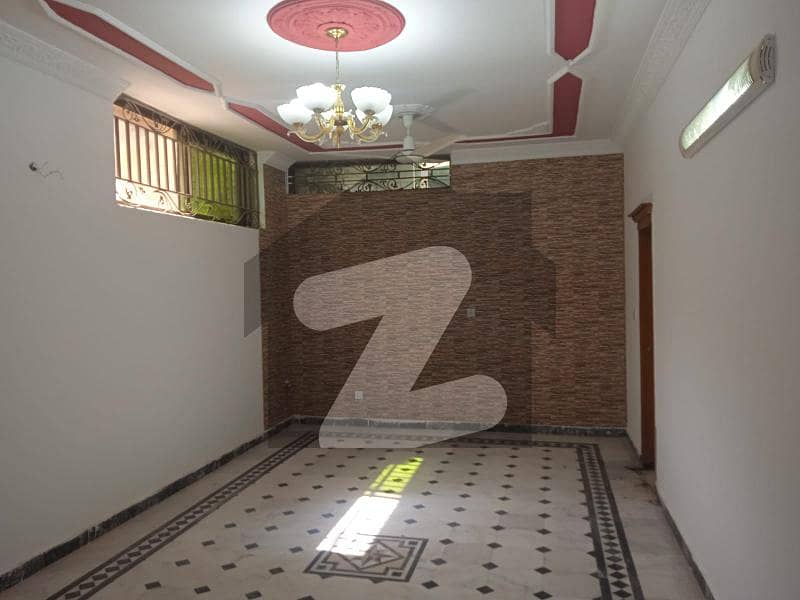 آئی ۔ 8 اسلام آباد میں 6 کمروں کا 12 مرلہ مکان 2.6 لاکھ میں کرایہ پر دستیاب ہے۔