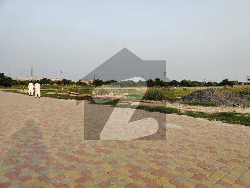 Hot Location 5 Marla Corner Plus Possession Plot Available For Sale In M7c Lake City Lahore.