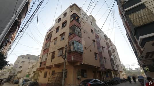 ناظم آباد 5 ناظم آباد کراچی میں 2 کمروں کا 4 مرلہ بالائی پورشن 55 لاکھ میں برائے فروخت۔
