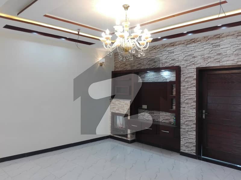 Wapda Town Phase 1 - Block K3 House For rent Sized 10 Marla